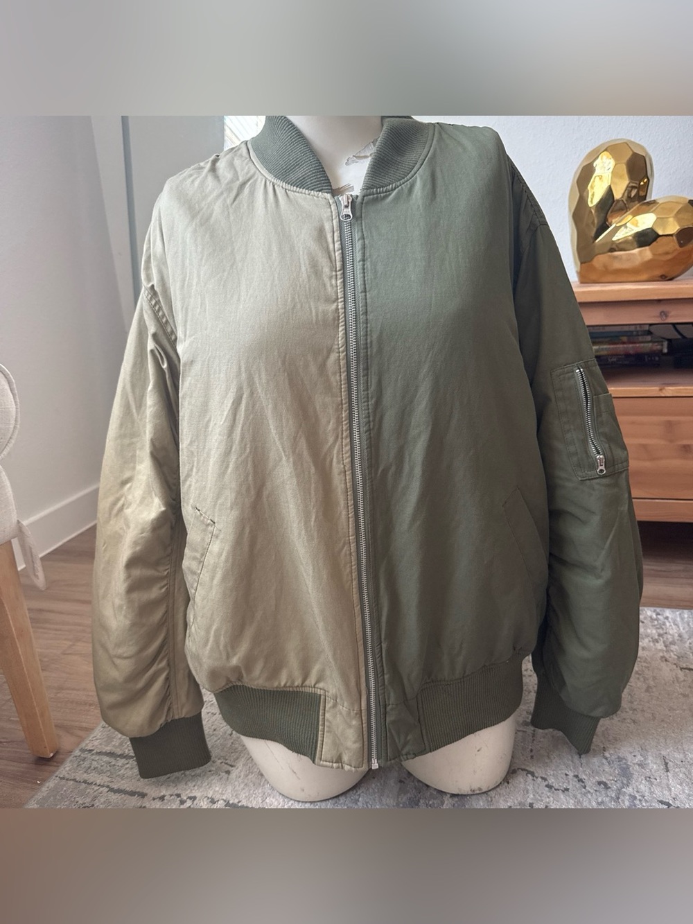 Topshop  Men's 2 tone Olive Green Jacket  size men 12